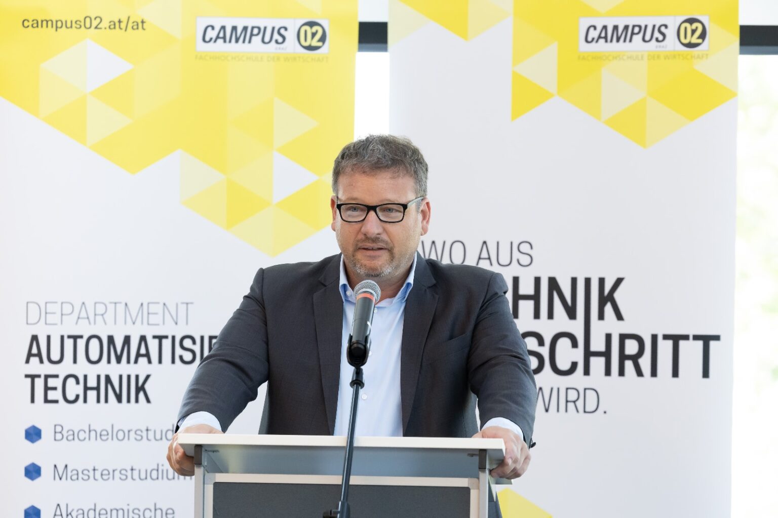 CEO connect-it Ralf Parfuss als Vortragender am Campus 02